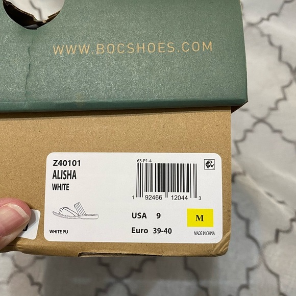 b.o.c. Women's White and Tan SandalsAlisha size 9 NWT - Picture 4 of 4